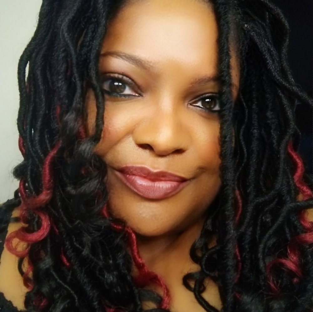 Meet your Posher Ambassador, Yolanda